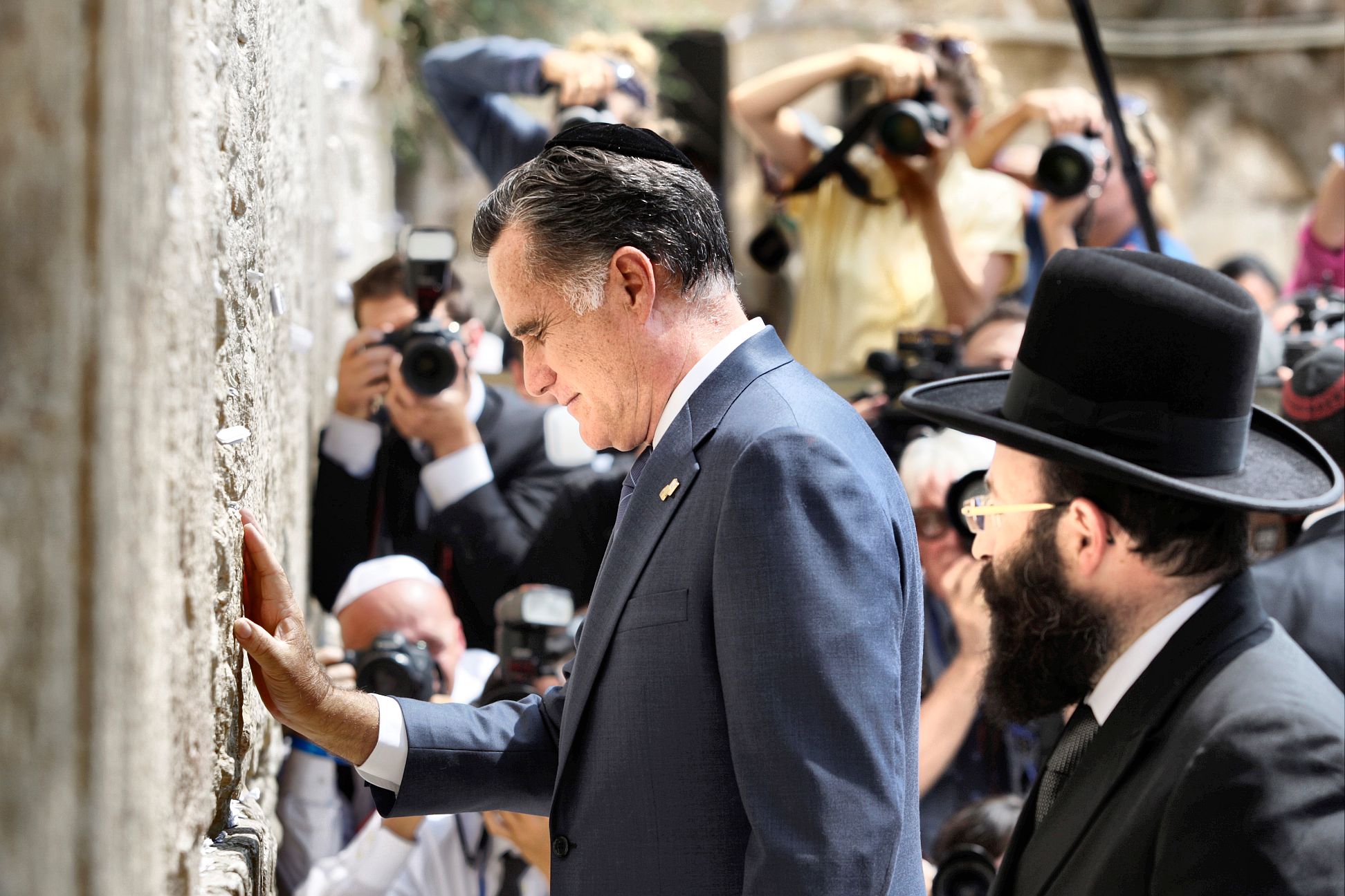 http://levantium.com/wp-content/uploads/2012/07/Wailing-Wall.jpg