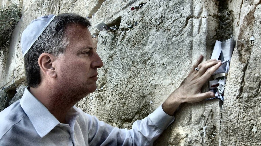 Public Advocate de Blasio leaving a prayer at the Western Wall in Jerusalem. (Original description from Flickr)